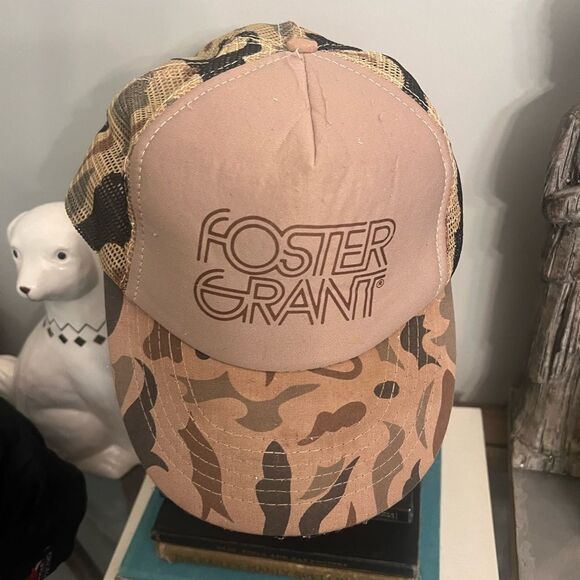Foster Grant Tan and Brown Camouflage SnapBack Cap - Picture 1 of 5